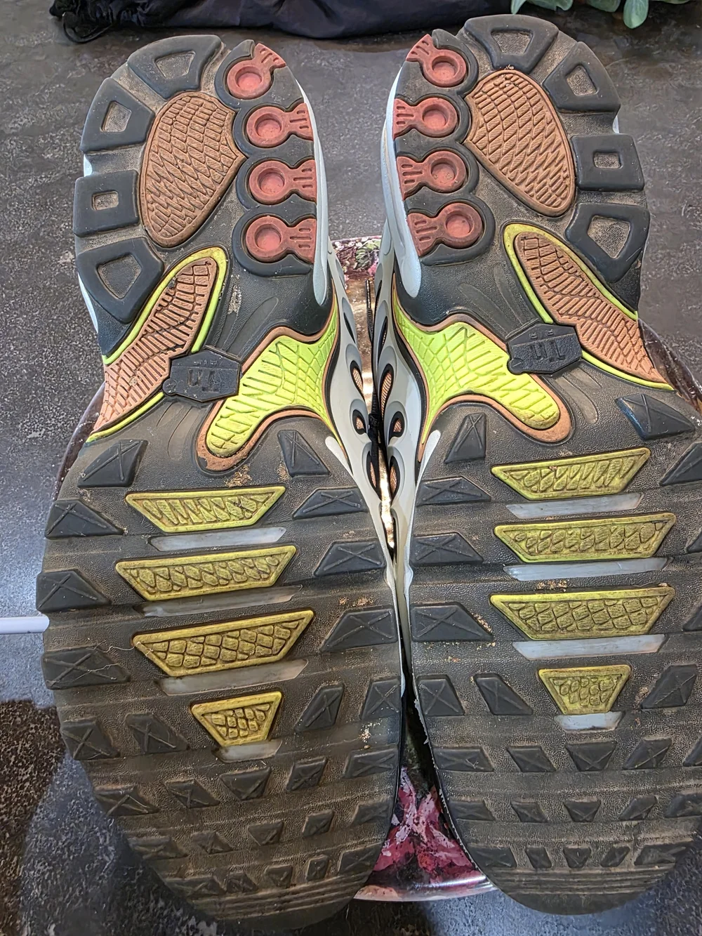 Men's Size 10 Nike Tn Air Neon Green/Yellow Black Athletic Sneakers